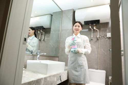 衛(wèi)生間清潔整理保潔服務(wù)女性人物攝影圖 攝影